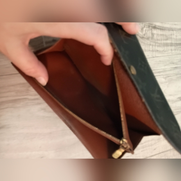 Louis Vuitton Sarah Monogram Wallet Vintage - Picture 7 of 12